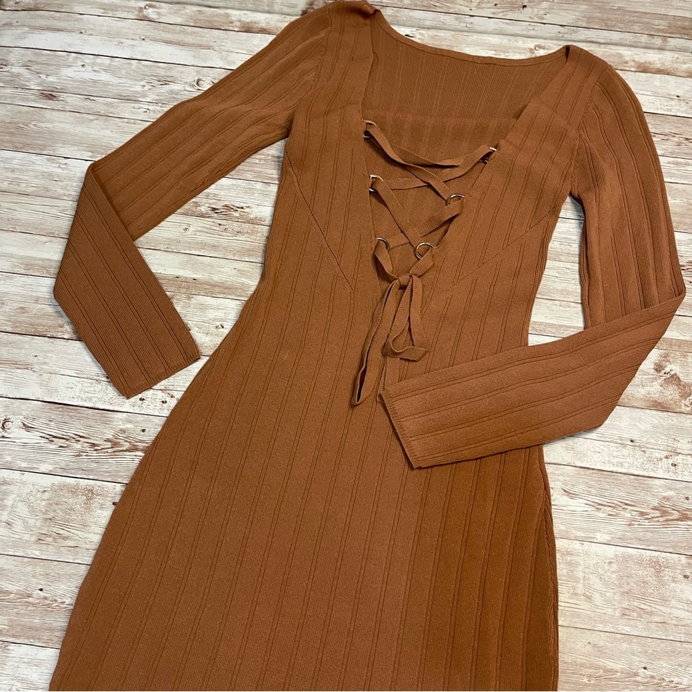 ASOS Long Sleeve Brown Lace Back Dress - Picture 2 of 5